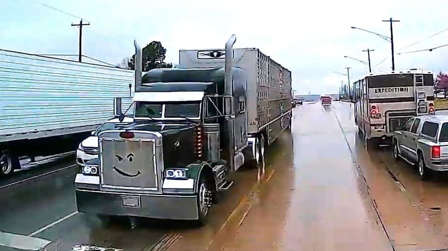 Dallas Semi-Truck Injury Attorneys